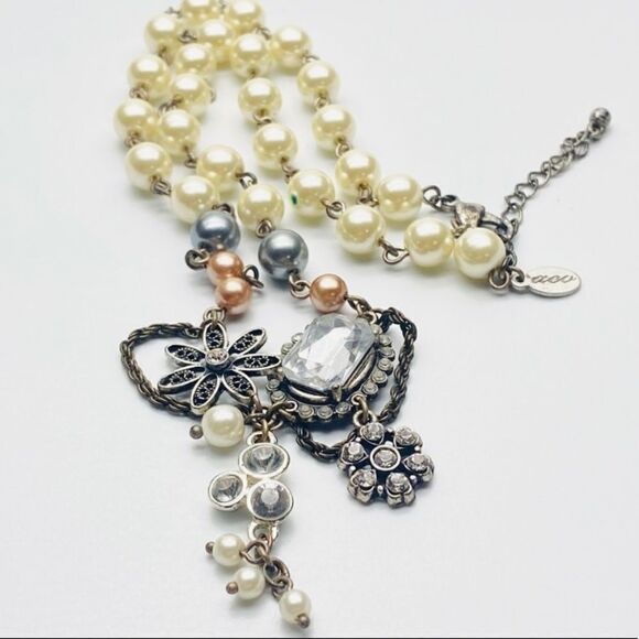 American Eagle AEO Pearl Rhinestone Pendant Necklace - Picture 1 of 9